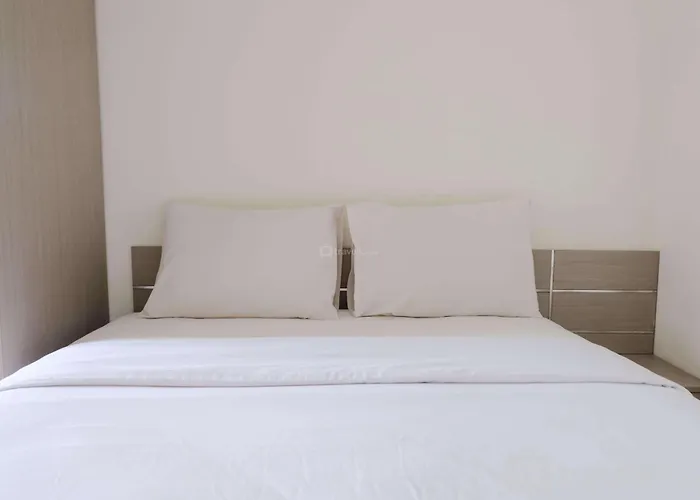 Comfy 2Br Apartment At Parahyangan Residence By Travelio