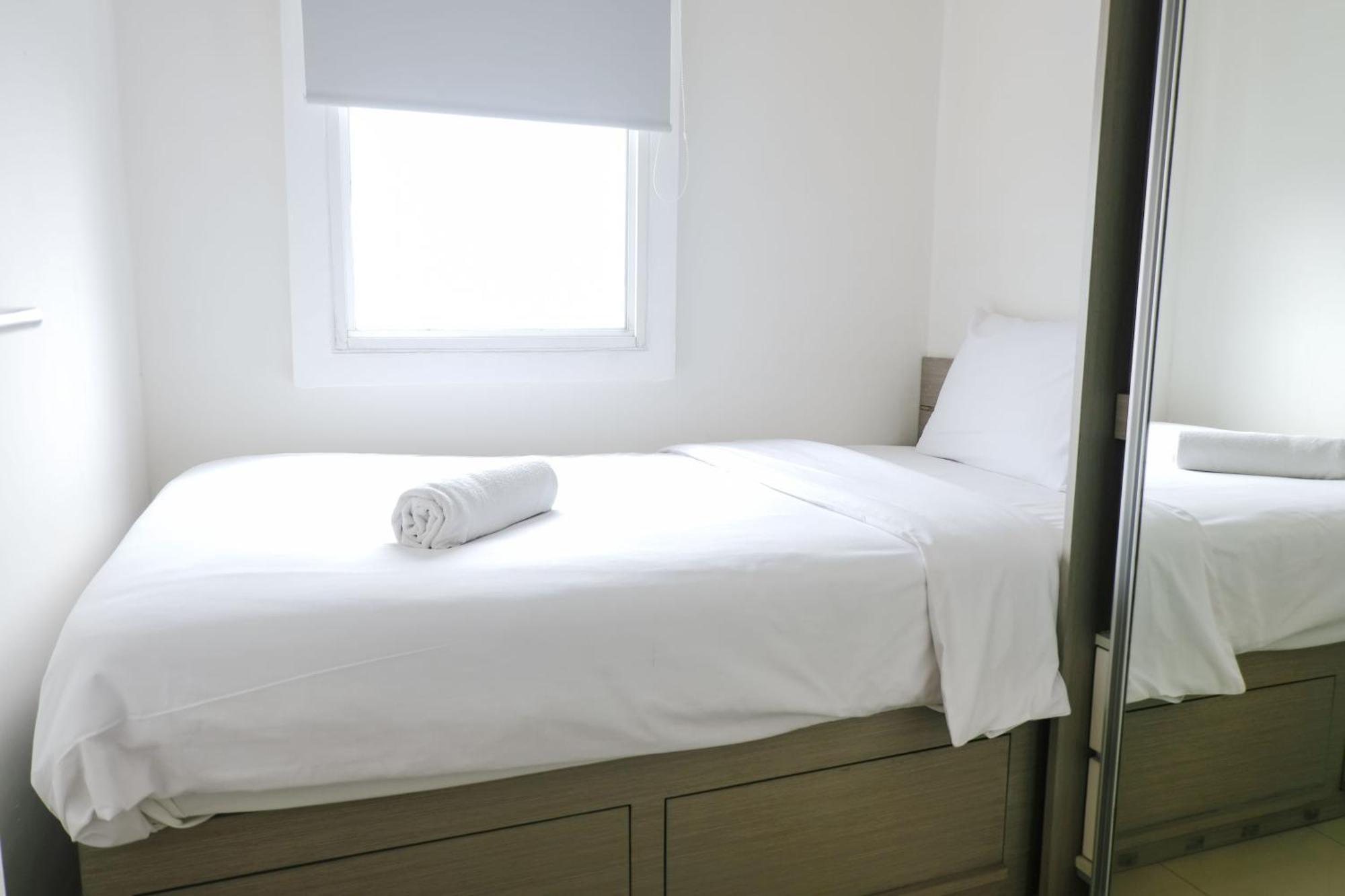 Comfy 2br At Parahyangan By Travelio Apartemen Bandung